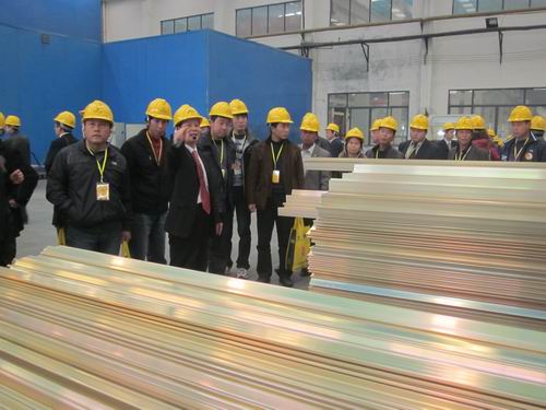 隔山不相隅，，，，，邂逅会有时  2011伟昌铝材“厂商互信、共创品牌”用户答谢会