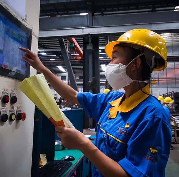 mg冰球突破集团一连多年荣获“佛山市南海区纳税超5000万元企业”声誉称呼