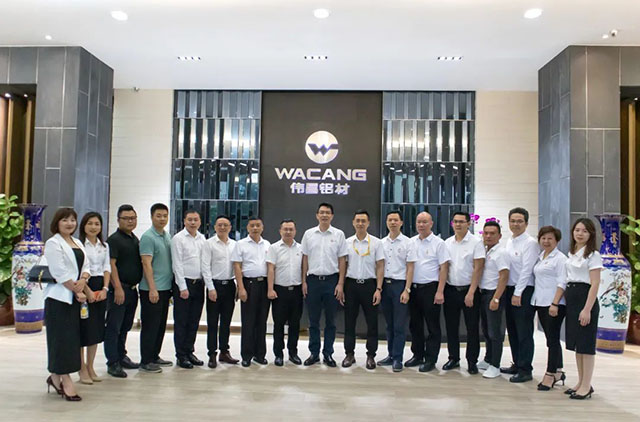 佛山市湖南省邵阳市商会莅临mg冰球突破旅行交流