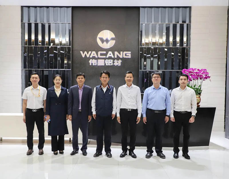 南海区政府向导一行莅临mg冰球突破集团调研考察（二）